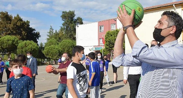 Fatih İlkokulu’nda Başkan Serkan Acar ve Öğrencilerden Renkli buluşma