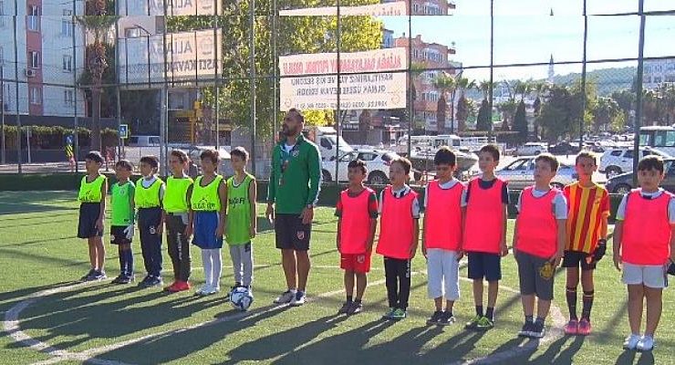 Aliağa’da Cumhuriyet Kupası Futbol Turnuvası Başladı