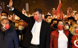 Kadıköy Cumhuriyet için yürüdü