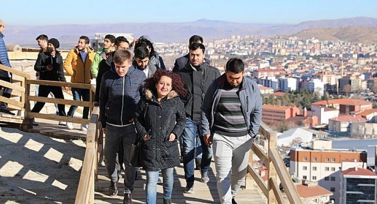 Uluslararası Öğrenciler Kayaşehir’i Gezdi