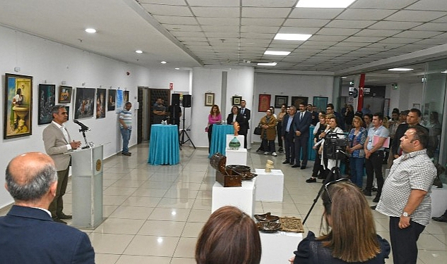 Karabağlar Belediyesi personelinden karma sergi  “Sanatlarını konuşturdular"