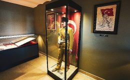 Cumhuriyet'in 100. Yılında HİSART Canlı Tarih Müzesi Koleksiyonundan Yeni Sergi