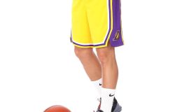 Hafifliği ve Esnek Dokusuyla Rahatlığı Hissettiren Basketbol Şortu Seçenekleri
