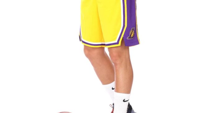 Hafifliği ve Esnek Dokusuyla Rahatlığı Hissettiren Basketbol Şortu Seçenekleri